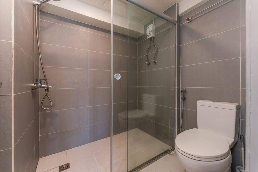 Airport Express Hostel E-527, 2 Minutes To Airport,Fast Wifi, Free Netflix Мактан Экстерьер фото
